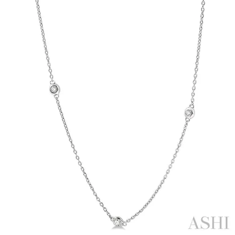 1/4 Ctw Round Cut Diamond Fashion Necklace in 14K White Gold