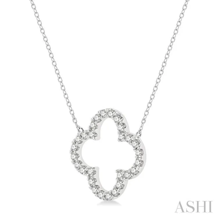 3/4 ctw Clover Round Cut Diamond Necklace in 14K White Gold