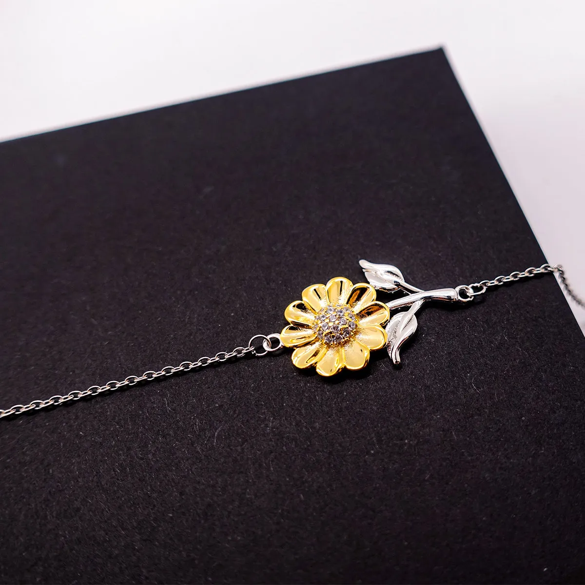 Abuelo Sunflower Bracelet - Dependable Grandfather Always Supports Me, Inspirational Gift for Veterans Day, Christmas, Birthday - Unique Engraved Design