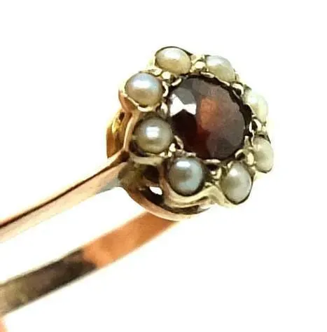 Antique Victorian Pearl & Garnet 9ct Rose Gold Ring (Size: O)