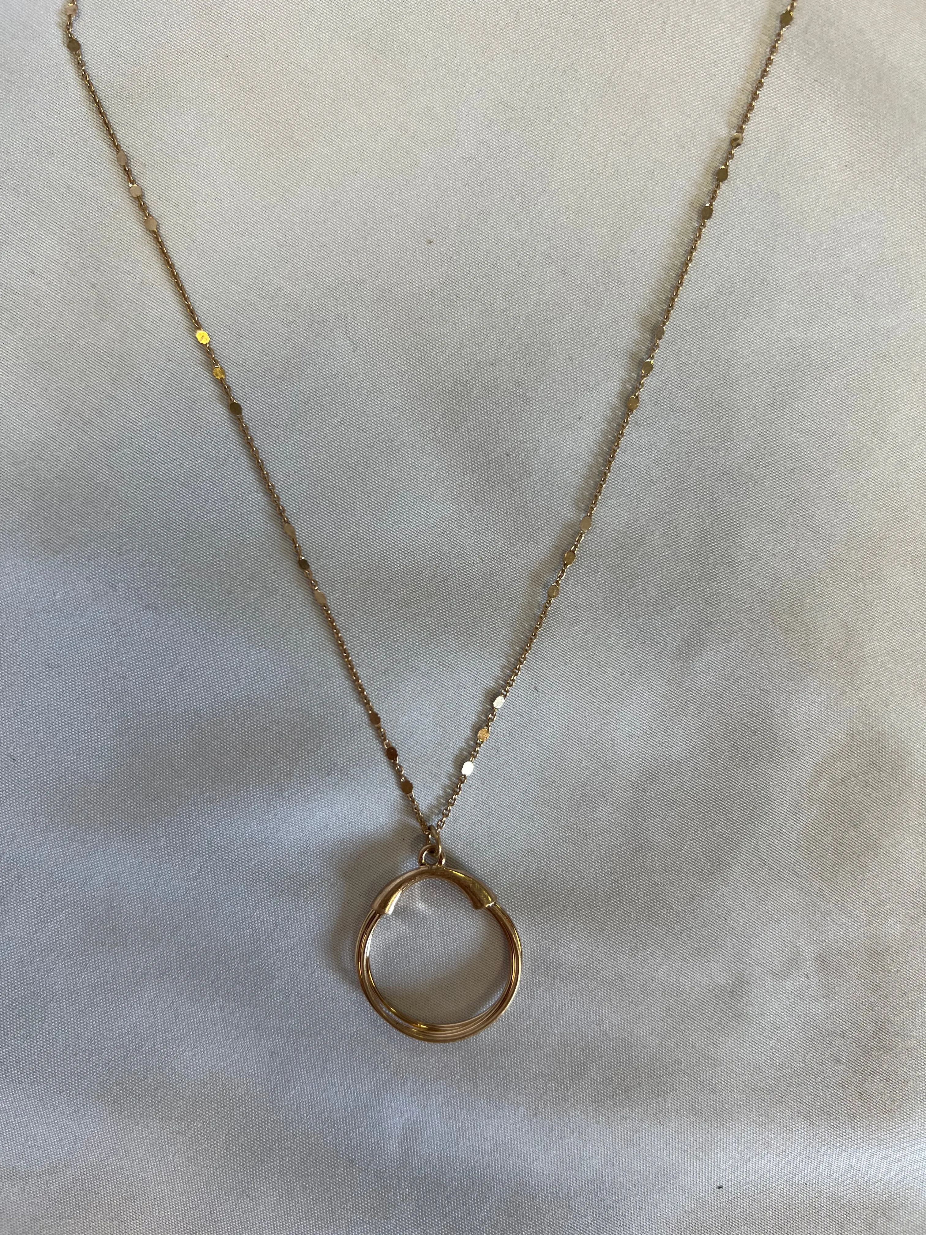 Circle Ring Necklace - Gold