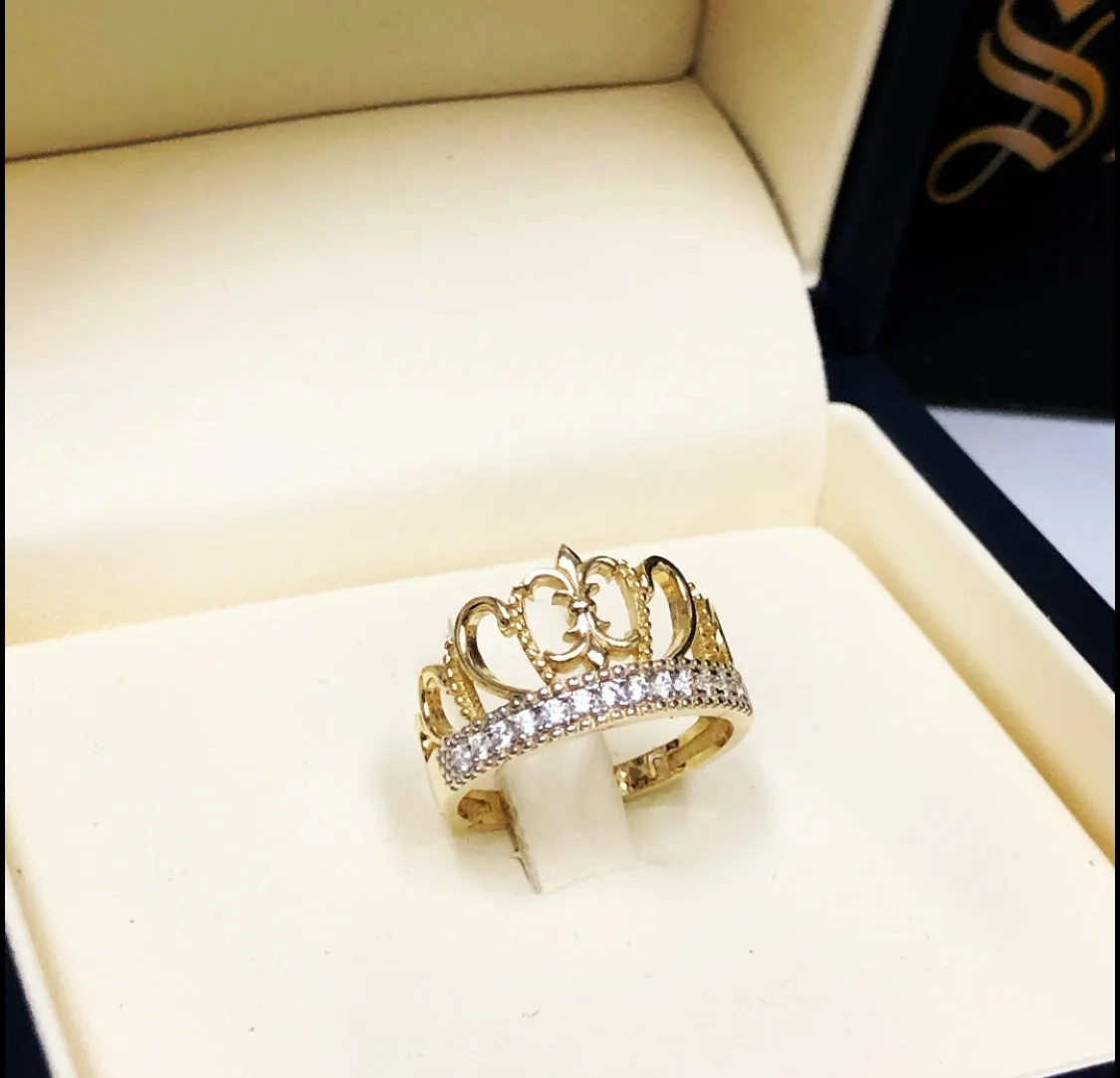 Crown princess ring