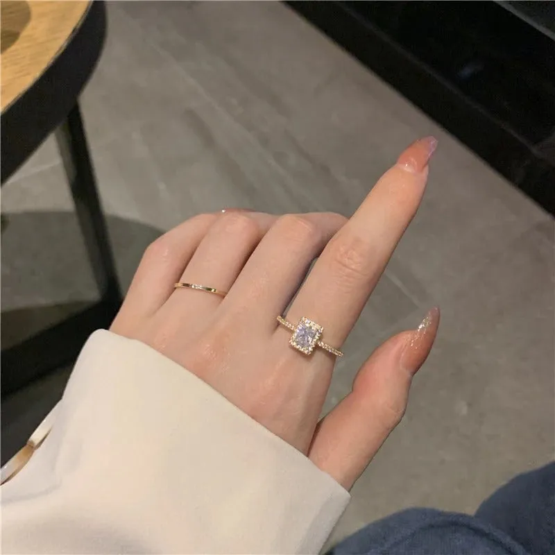 Delicate Square Shaped Zircon Ring