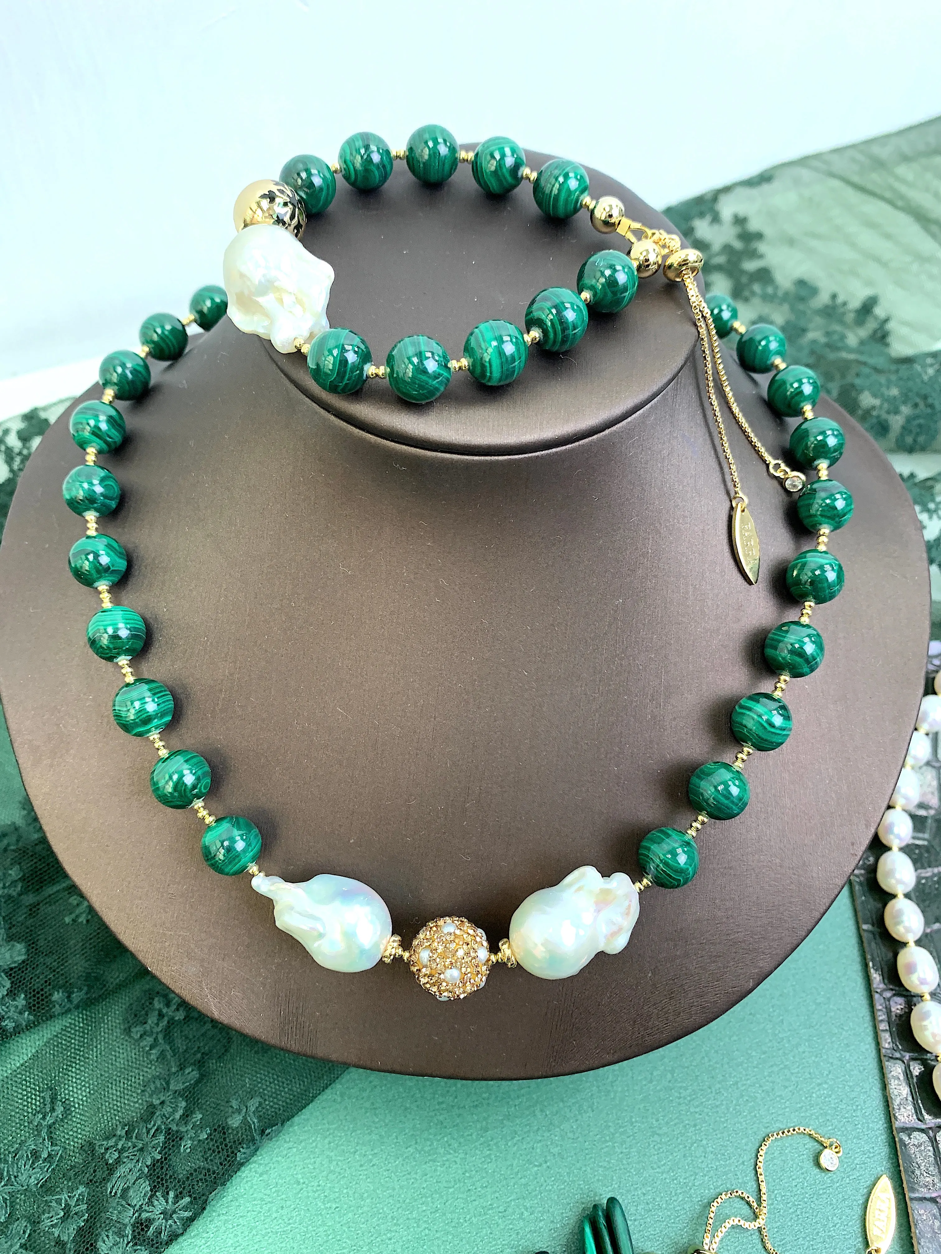 Malachite With Baroque Pearl Adjustable Bracelet HB009