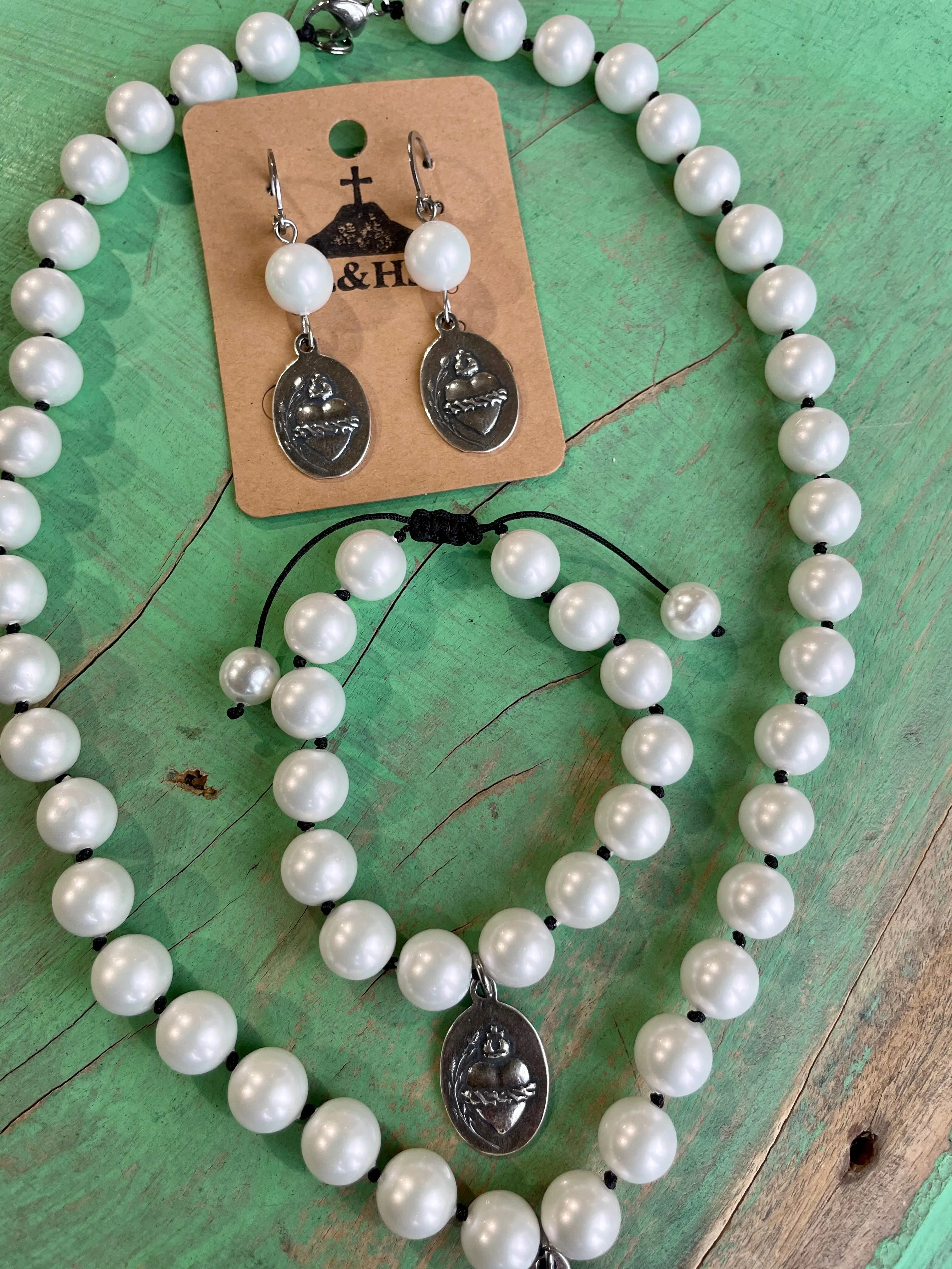 Pearl Holy Family Love Set