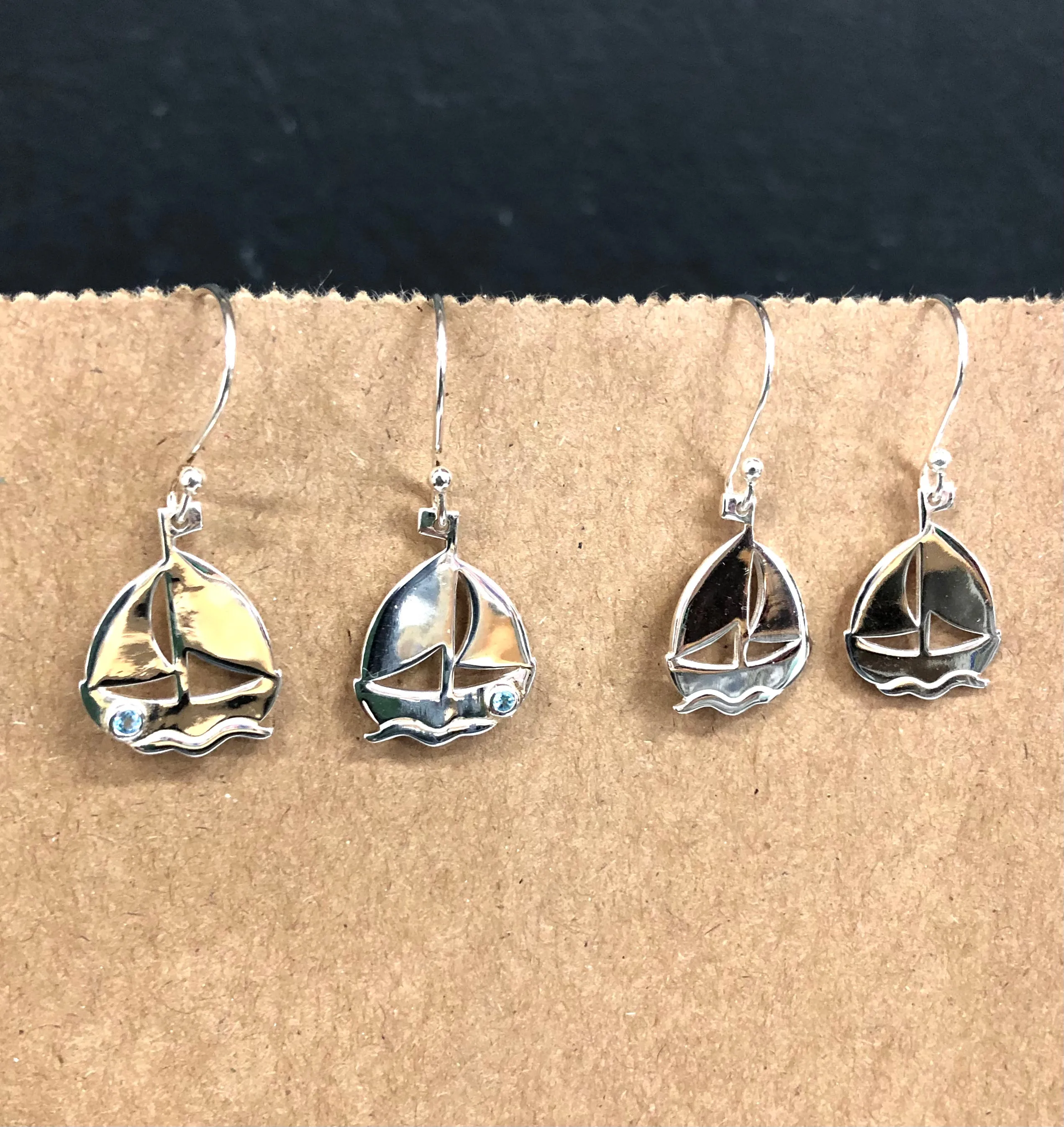 Sail boat earrings Ai3