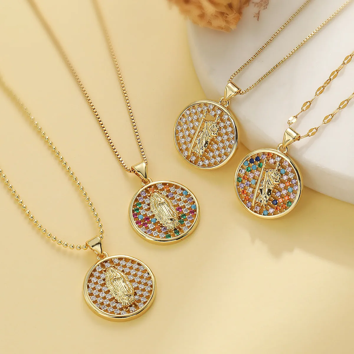 SISSLIA Fashion Wholesale 18K Gold Plated Copper Alloy Jewelry Round Multicolored Diamond Pendant Necklace for Women