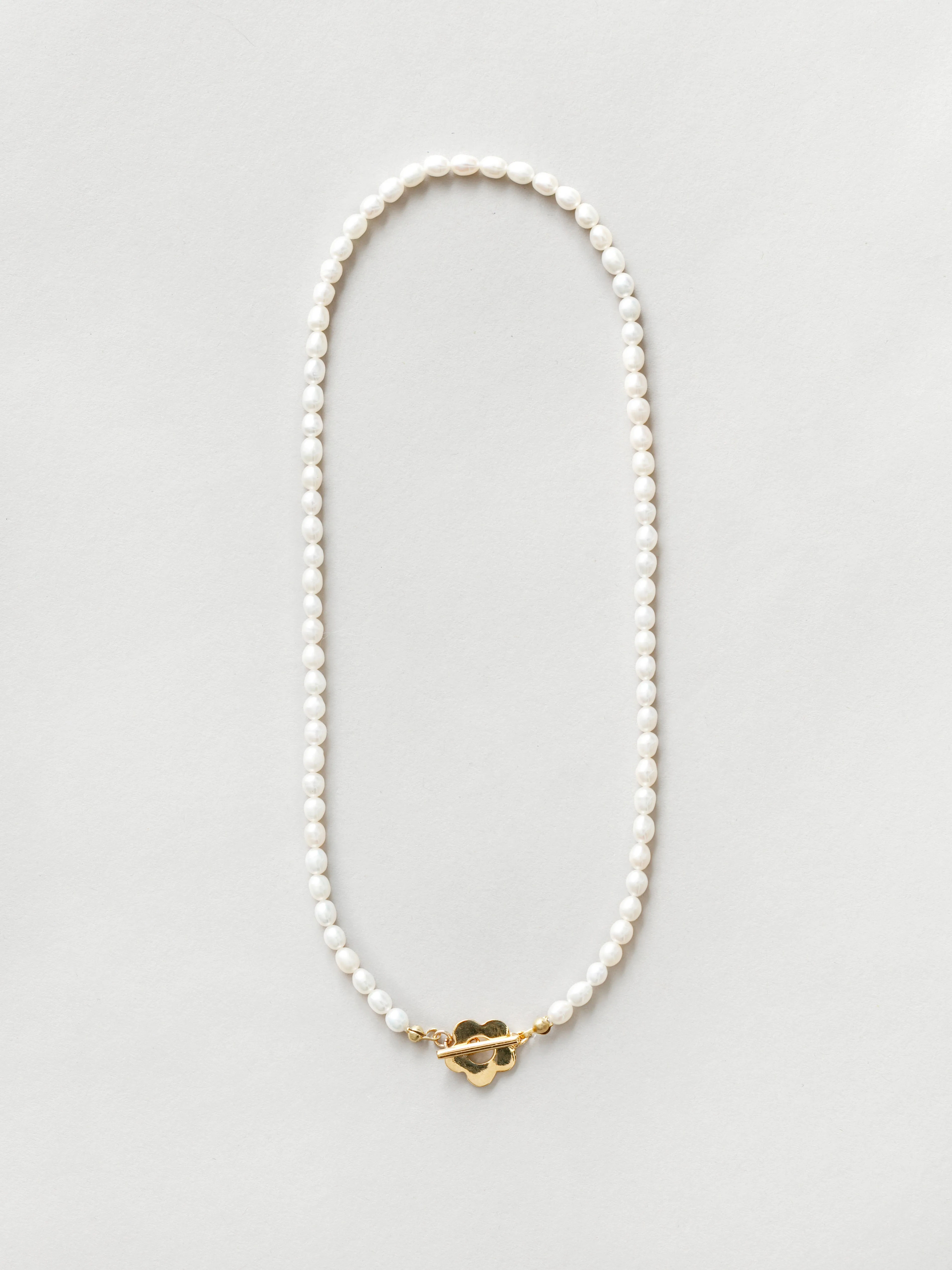 Sofia Pearl Necklace in Gold