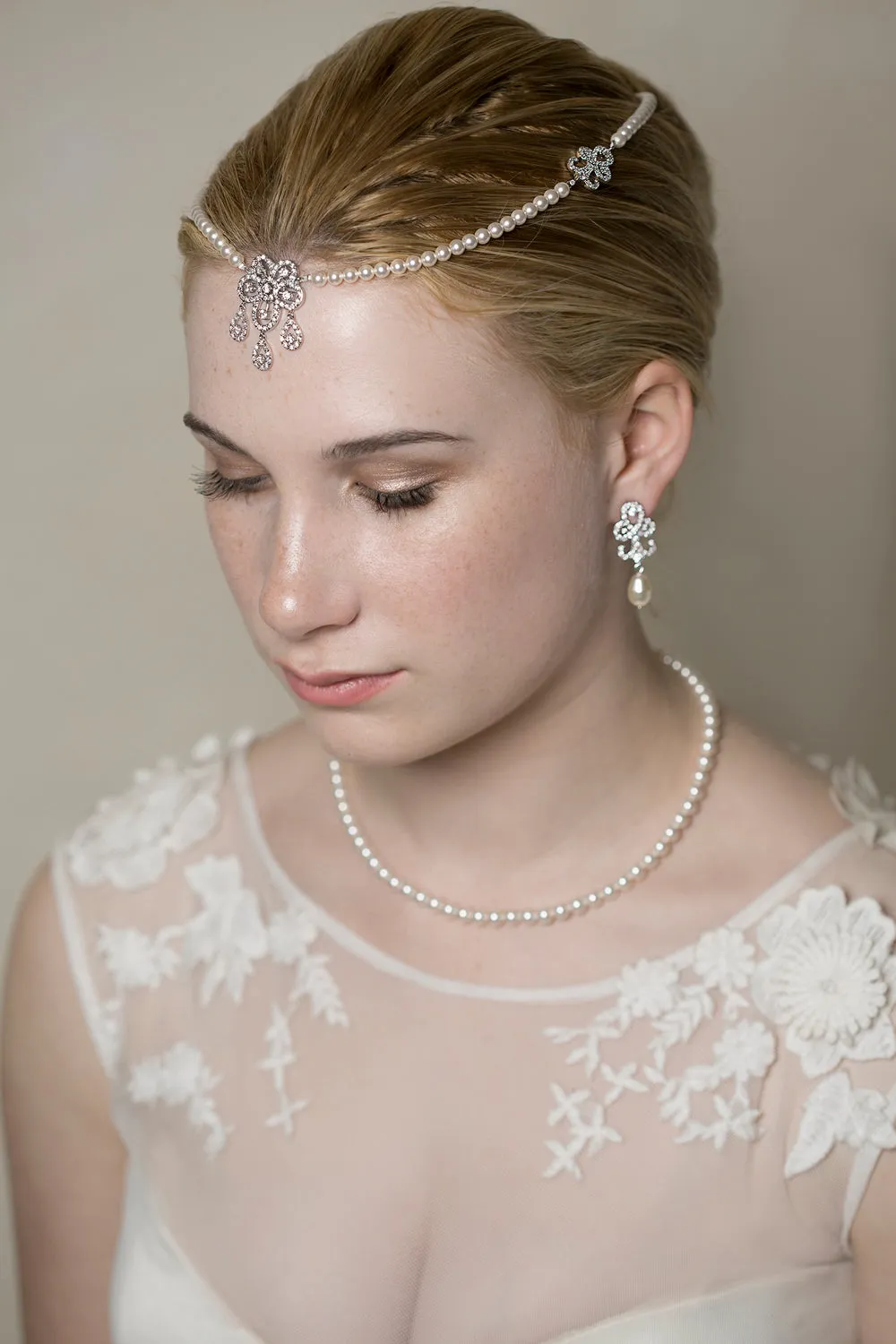 Tess Pearl Headpiece